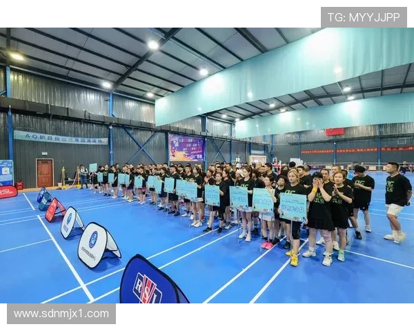 武汉羽毛球队在全国团队协作排行榜中荣登第十名展现出色团队精神与实力 武汉羽毛球队在全国团队协作排行榜中荣登第十名展现出色团队精神与实力