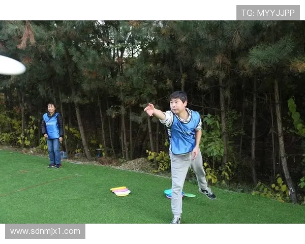 武汉飞盘队实力不俗荣登全国飞盘技术排行榜第七位 武汉飞盘队实力不俗荣登全国飞盘技术排行榜第七位