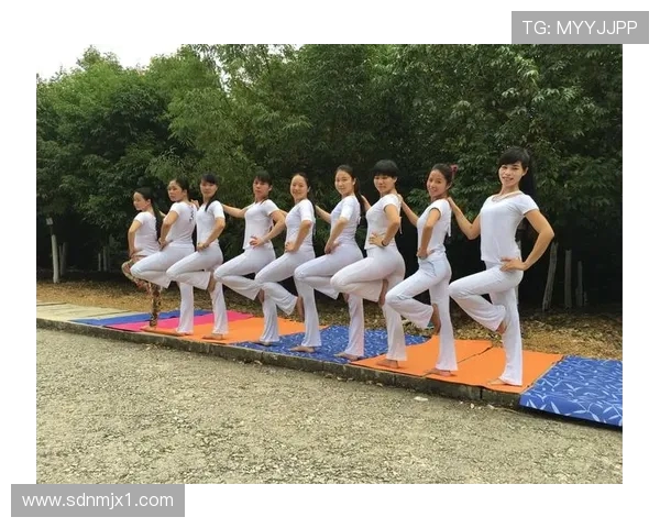 赵静的足球人生：从青涩少女到职业球员的深度对话与成长历程