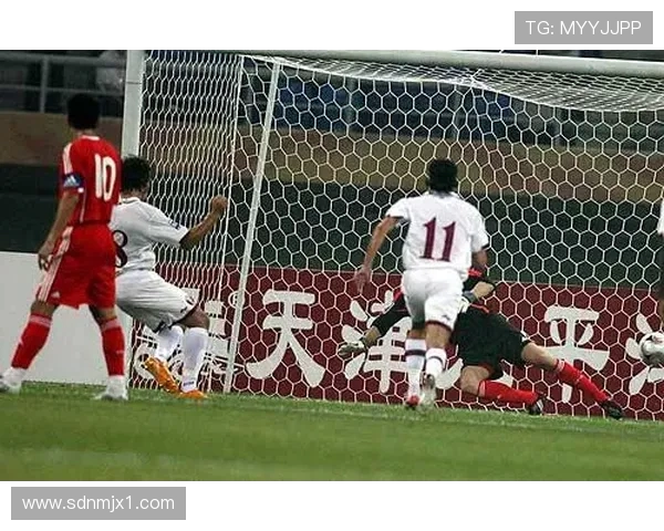 帕斯光荣与蔚山现代的激烈对决揭示足球战术与团队精神的完美结合 帕斯光荣与蔚山现代的激烈对决揭示足球战术与团队精神的完美结合